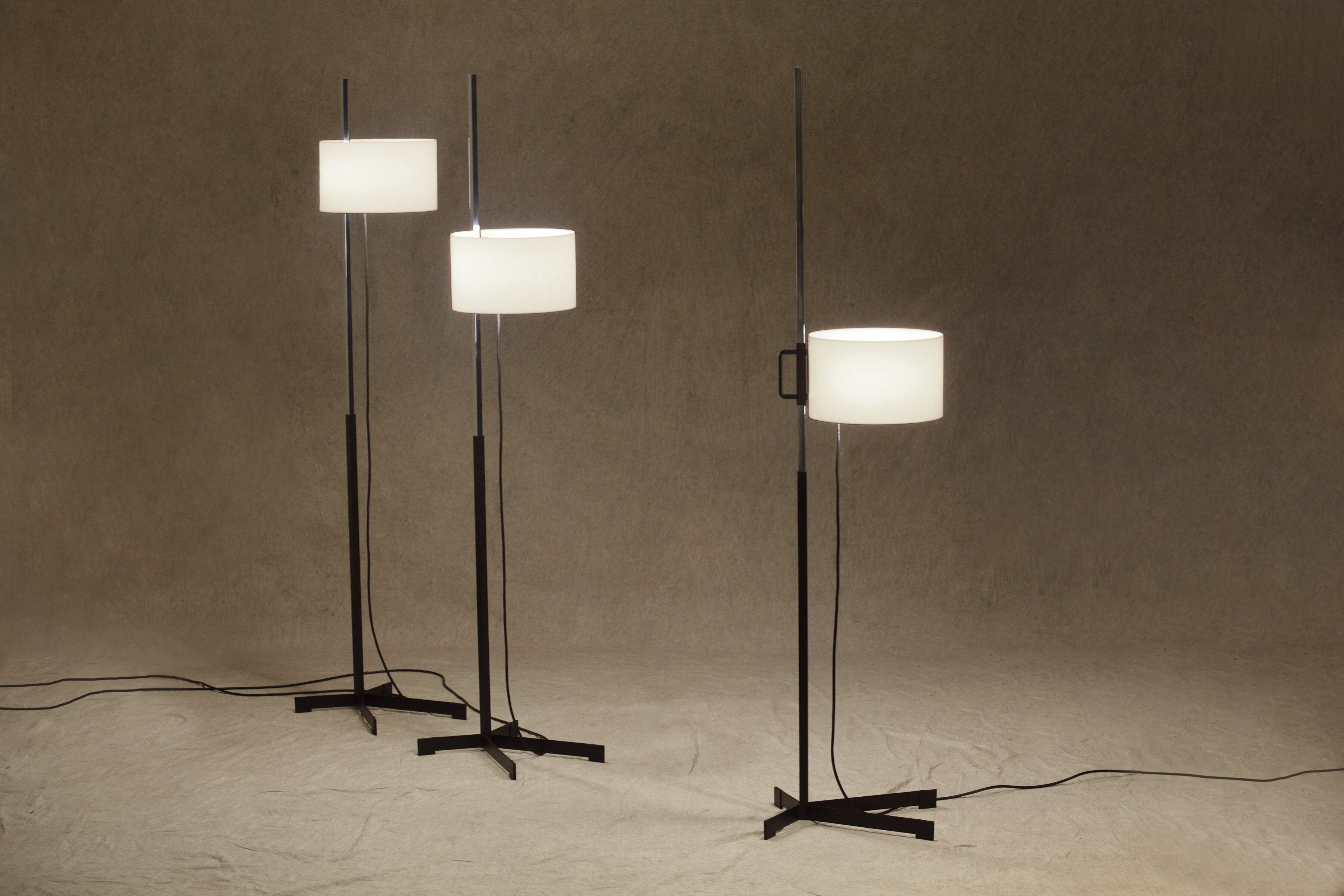 TMC - stojací lampa - Santa Cole