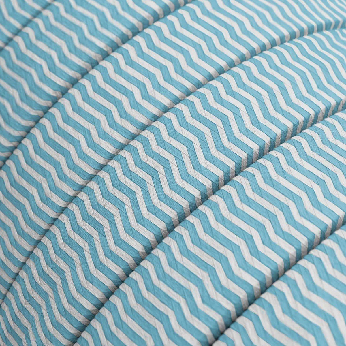 Elektrický kabel pro světelné řetězy, tkanina Rayon ZigZag bílo-tyrkysová, 2x1,5 mm², 25 m, odolný proti UV