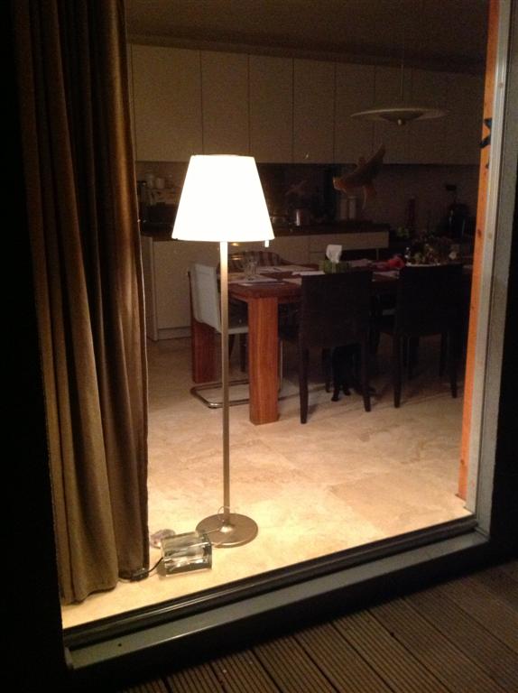 Melampo terra Artemide - stojací lampa