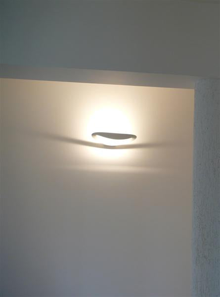 Mesmeri Halo Artemide - nástěnné svítidlo