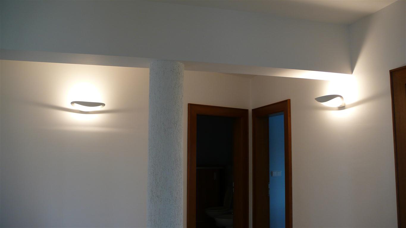 Mesmeri Halo Artemide - nástěnné svítidlo