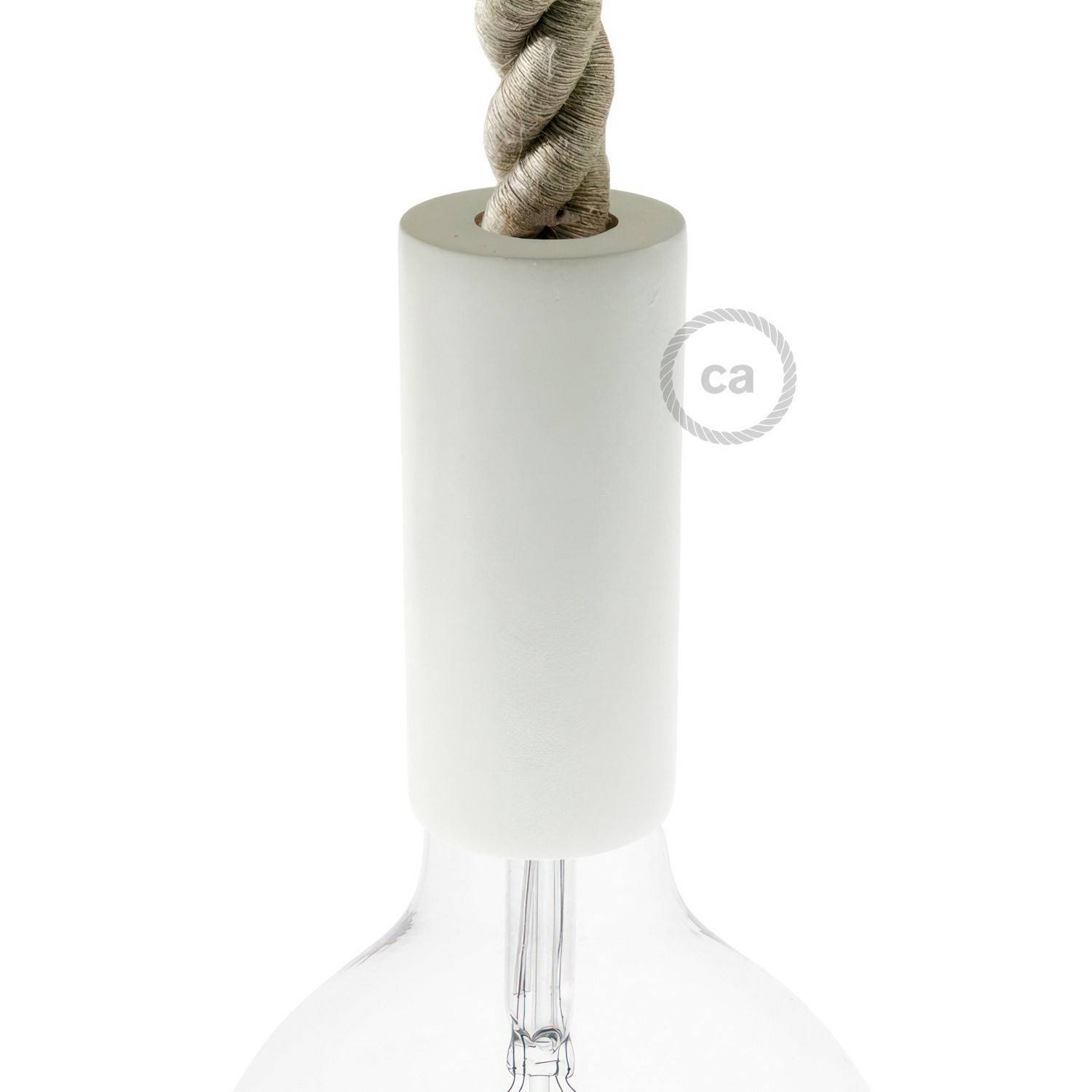 Dřevěná objímka E27 s certifikací IMQ, rozměr 110 mm, průměr 50 mm