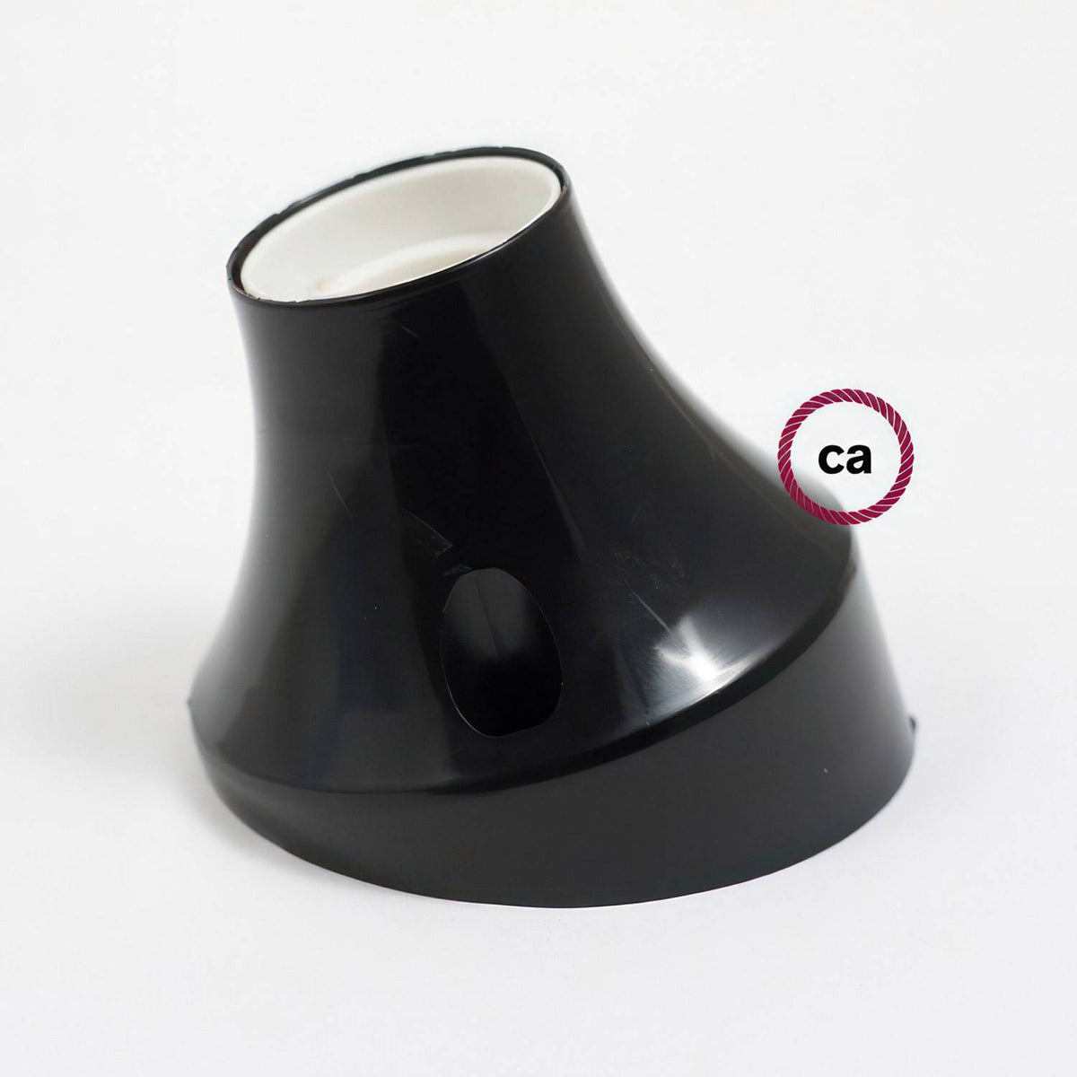 Objímka z termoplastu na stěnu/strop, průměr 83 mm, sklon 45°