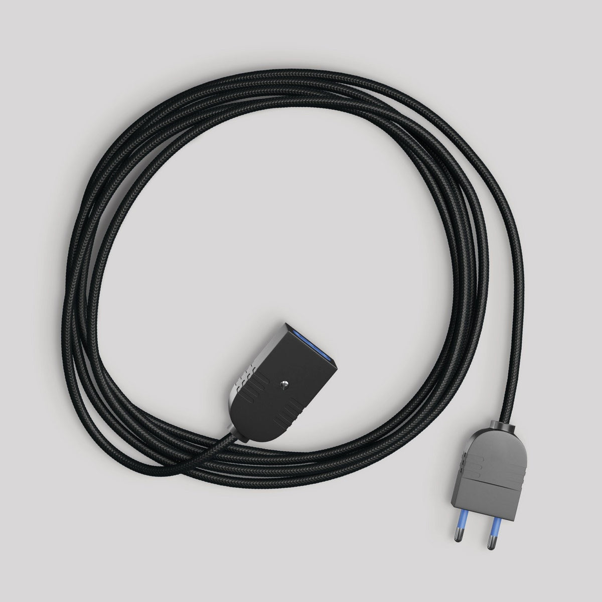 Elektrický prodlužovací kabel 2P 10A s černým textilním opletem, 2x0,75 mm²