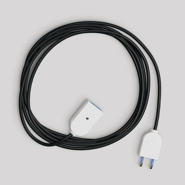 Elektrický prodlužovací kabel 2P 10A s černým textilním opletem, 2x0,75 mm²
