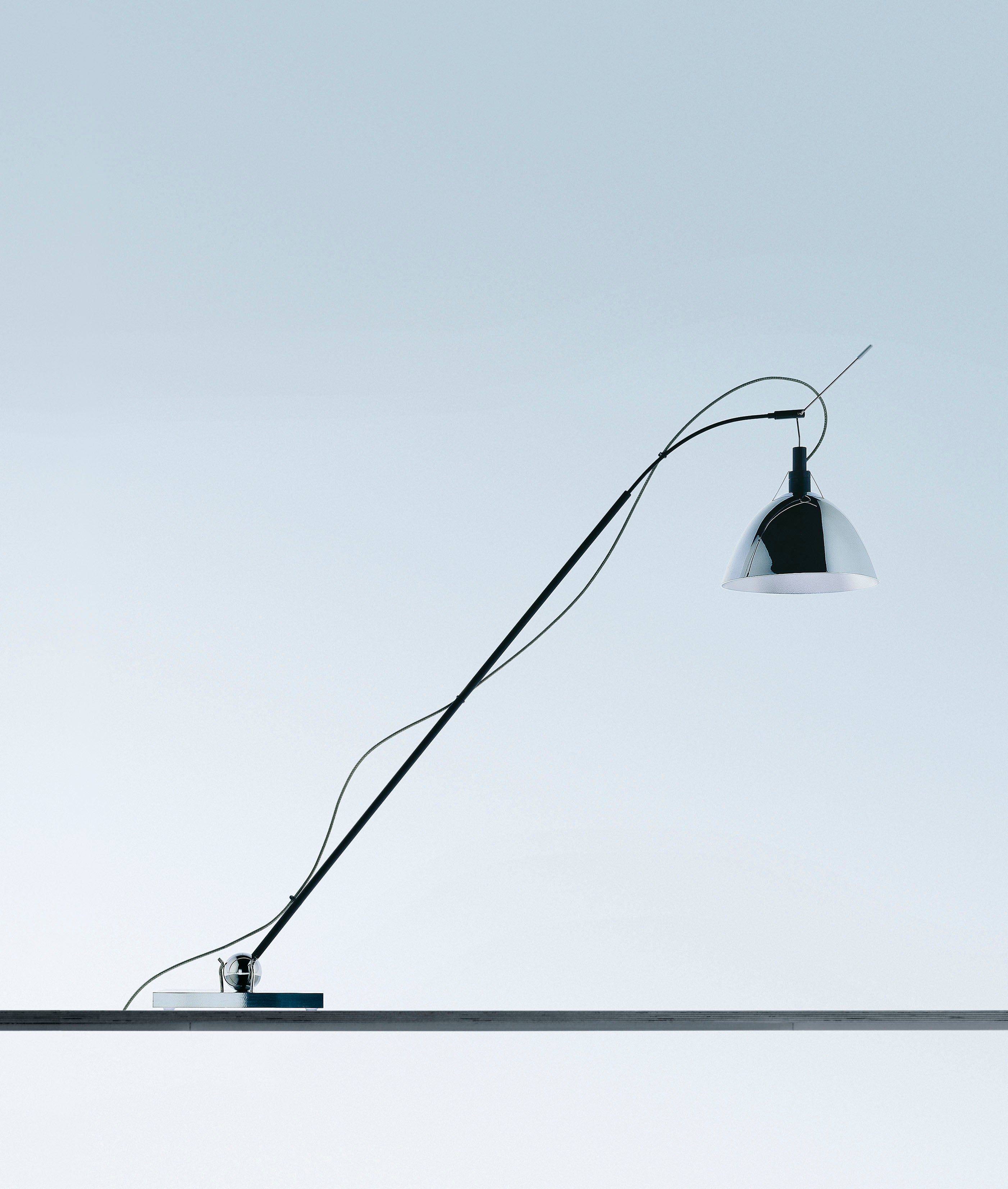 Max. Kugler LED Ingo Maurer - stolní lampa