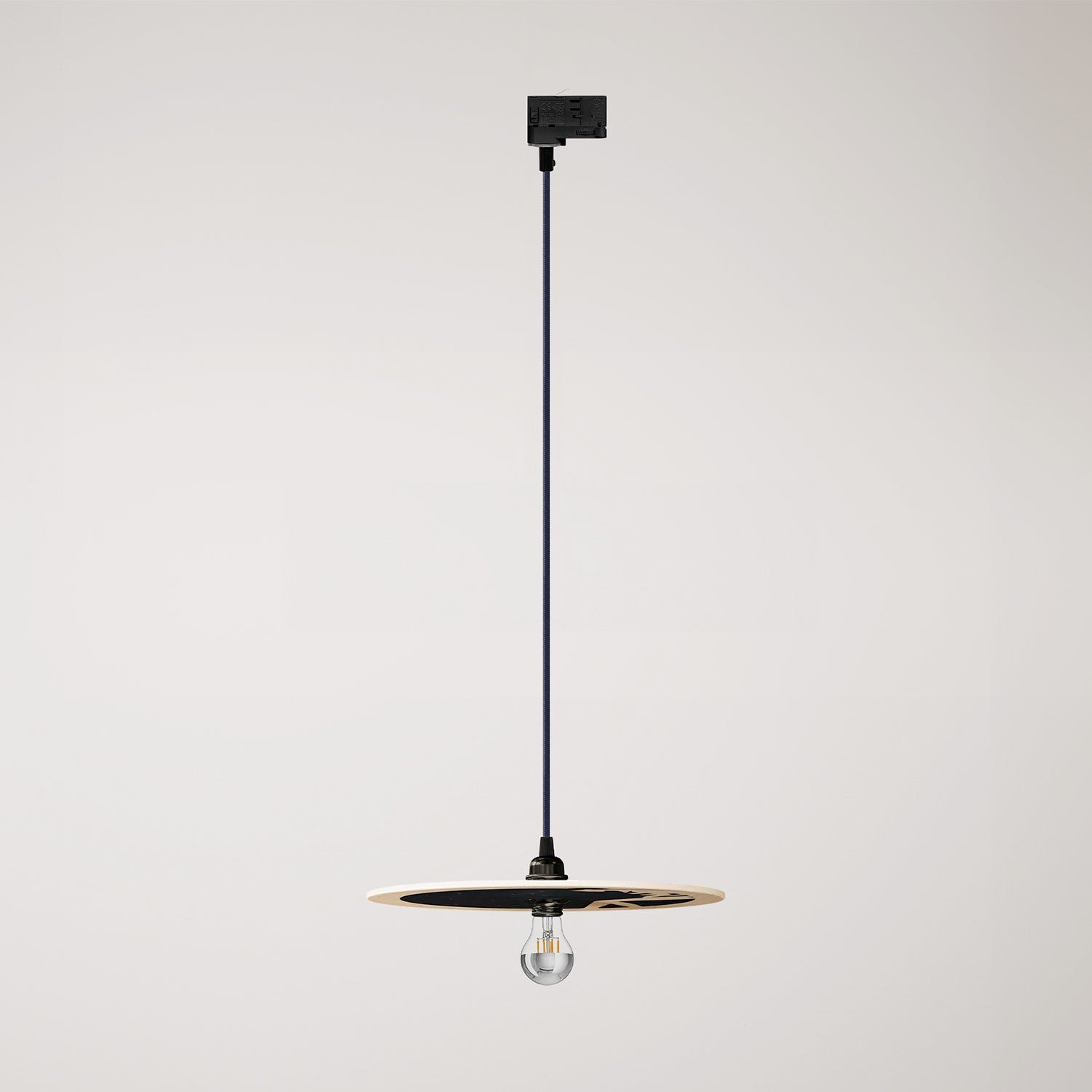 Závěsná lampa UFO z topolového dřeva, ø 330 mm, max. 57 W