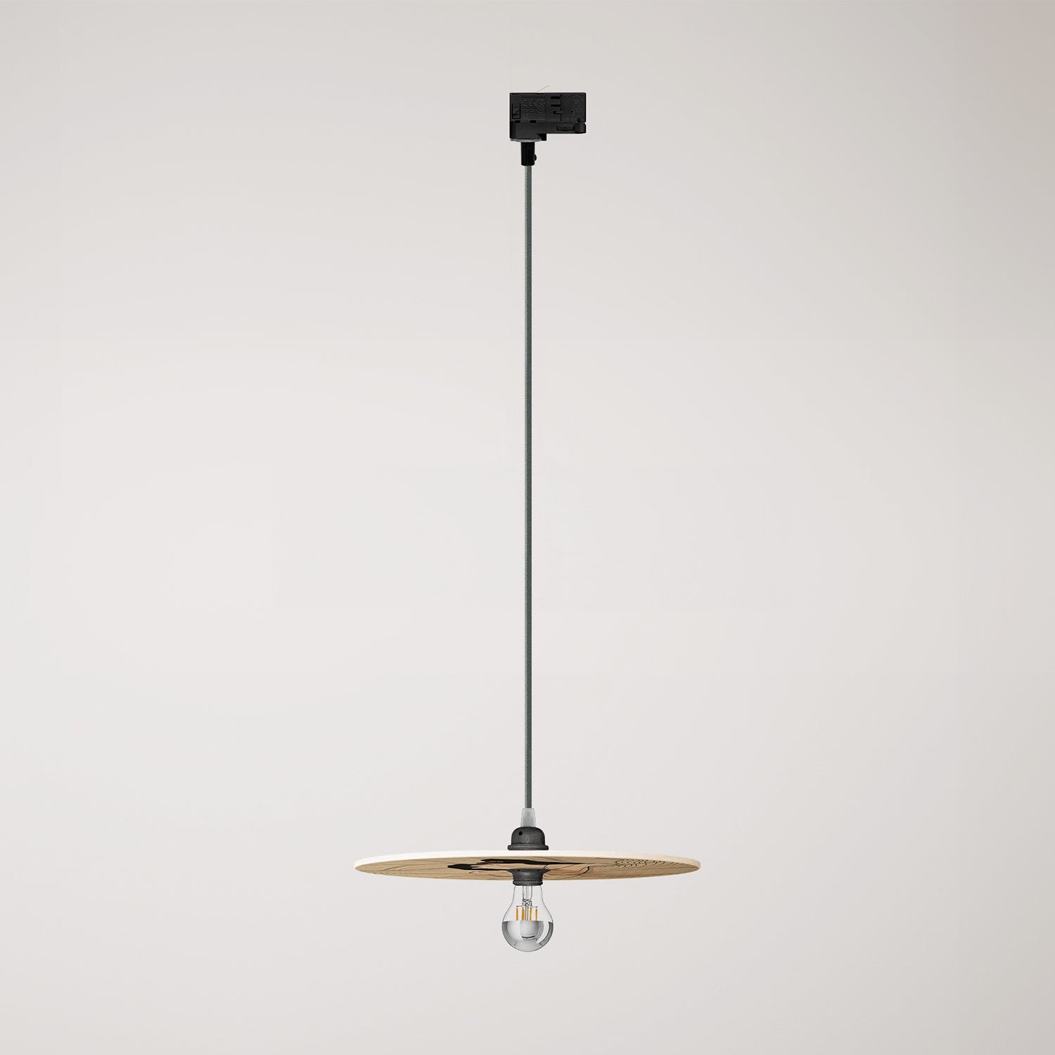 Závěsná lampa UFO z topolového dřeva, ø 330 mm, max. 57 W