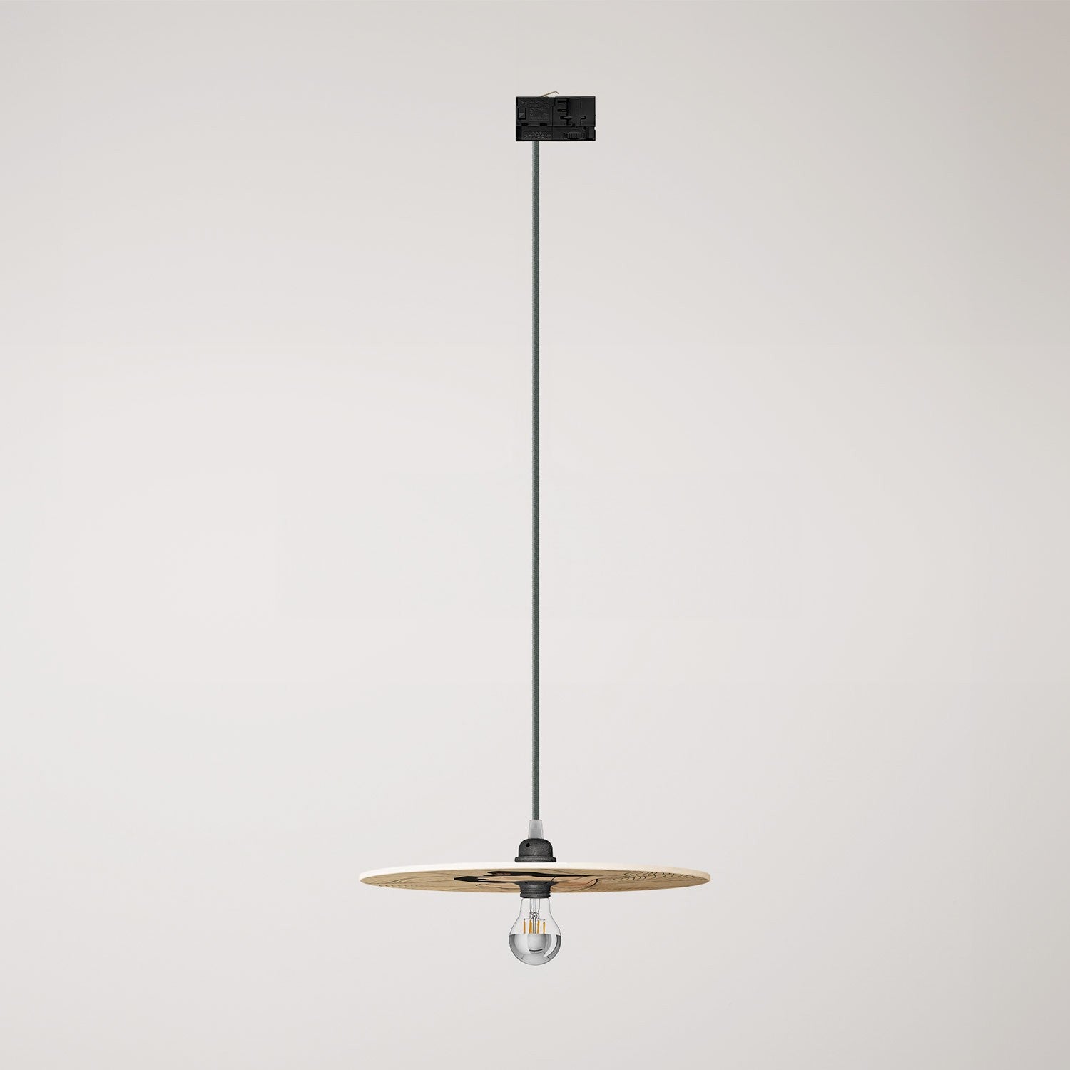Závěsná lampa UFO z topolového dřeva, ø 330 mm, max. 57 W