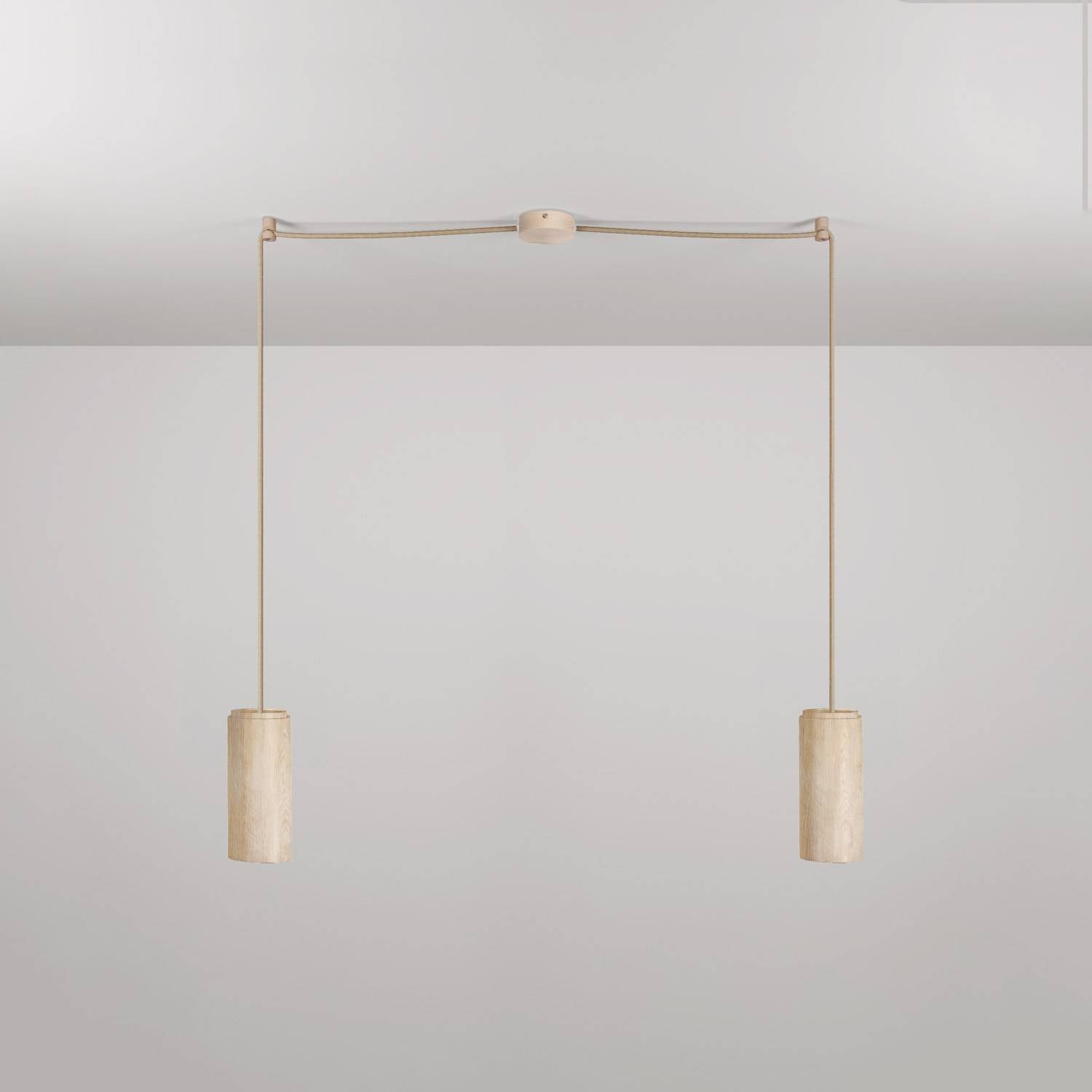 2-pádové svítidlo s dřevěným stínidlem, průměr 87 cm, výkon 9 W