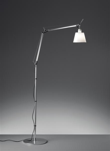 Tolomeo basculante terra Artemide - stojací lampa