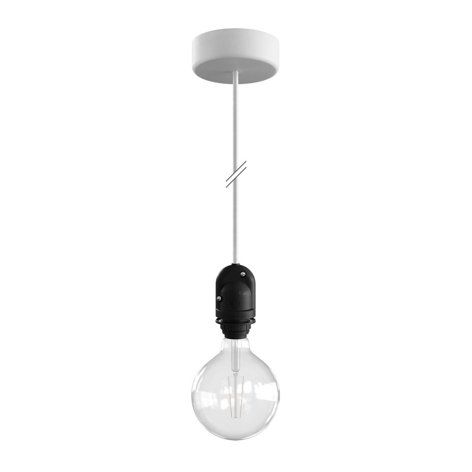 EIVA Exteriérová závěsná lampa s 1,5m neoprénovým kabelem a IP65 voděodolností