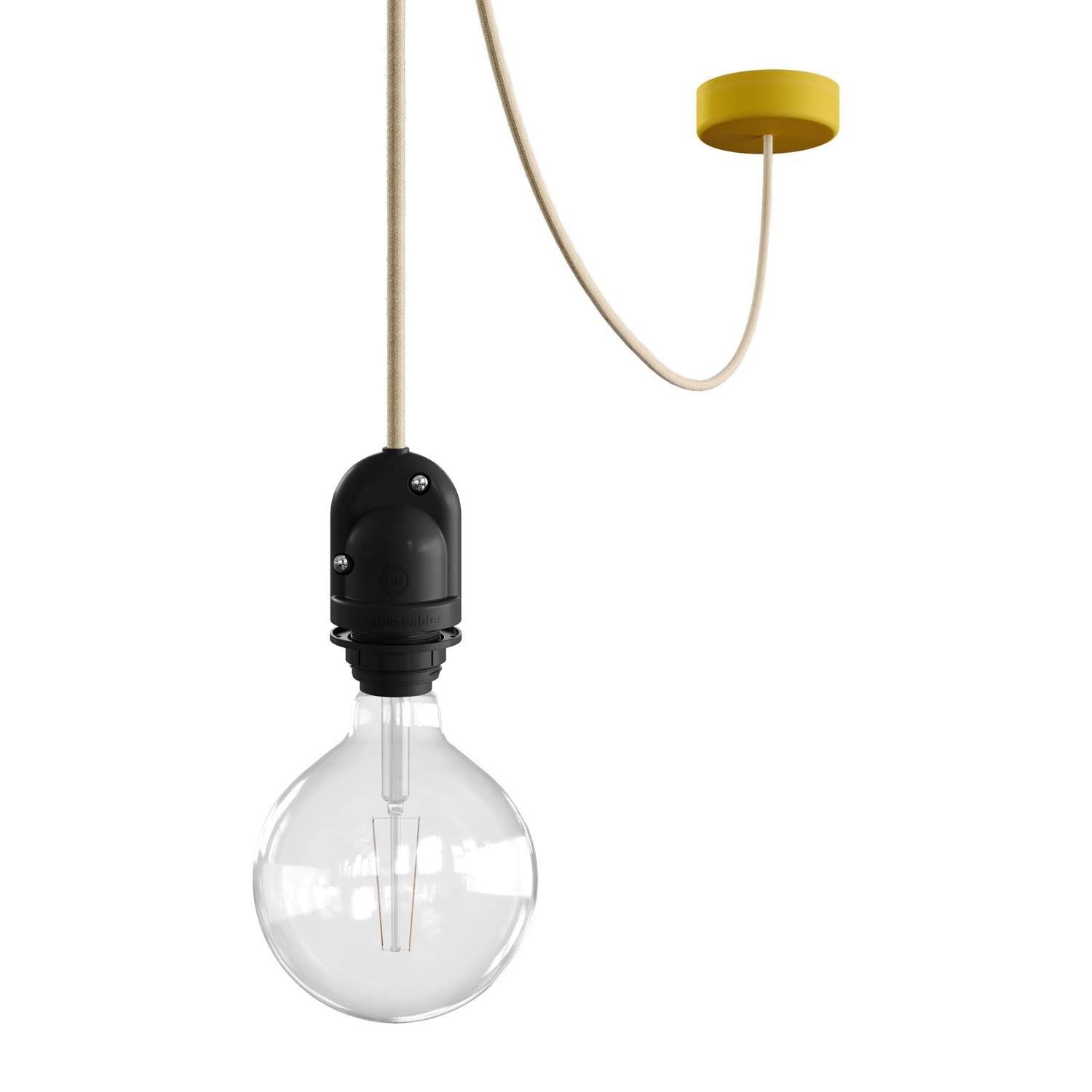 EIVA Exteriérová závěsná lampa s 5m neoprénovým kabelem a IP65 voděodolností