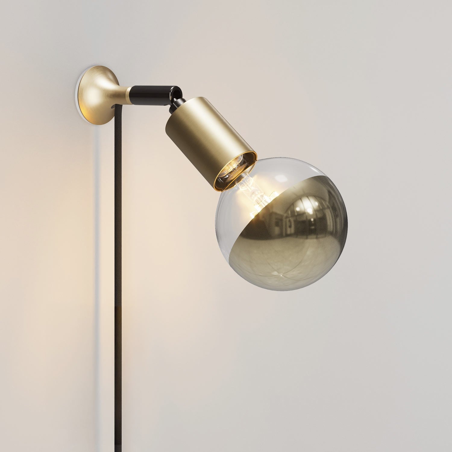 Nástěnná lampa MAG-Y s kloubem a stříbrnou půlkulovou žárovkou 7W, E27