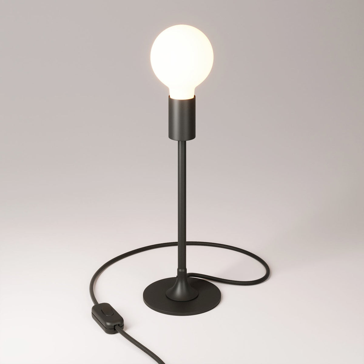Stolní lampa MAG-Y s kulatým kovovým podstavcem, E27 max. 42 W, teplé světlo 2700K