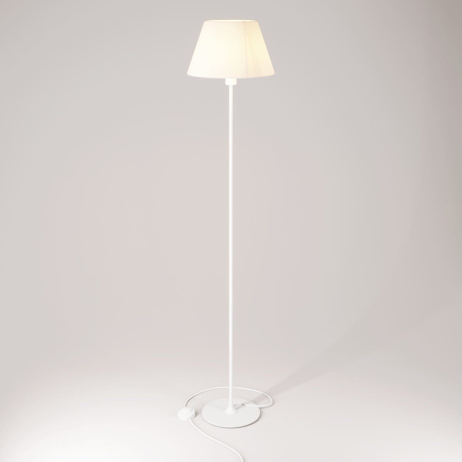 Stojací lampa MAG-Y s látkovým stínidlem Impero M a výkonem 57 W