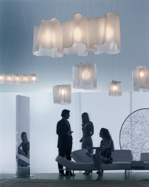 Logico sospensione 3 in linea Artemide - závěsné svítidlo