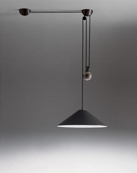 Aggregato sospensione saliscendi Artemide - závěsné svítidlo