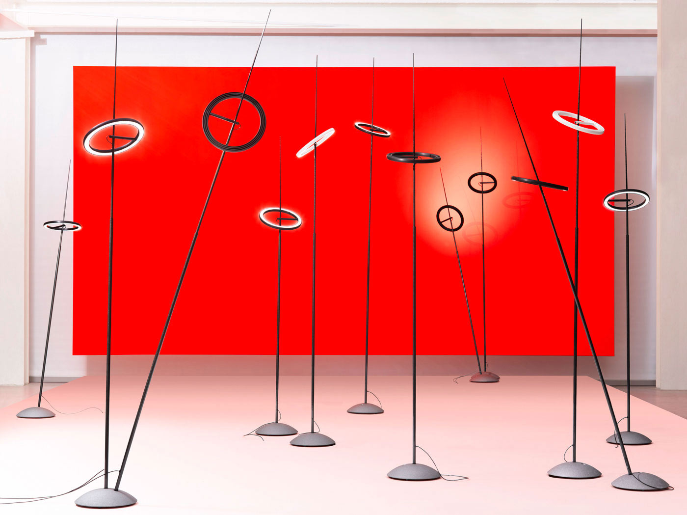 Ringelpiez - stojací lampa - Ingo Maurer