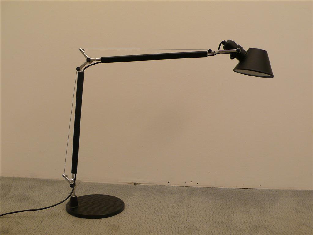 Tolomeo mini s podstavcem - E27 Artemide - stolní lampa