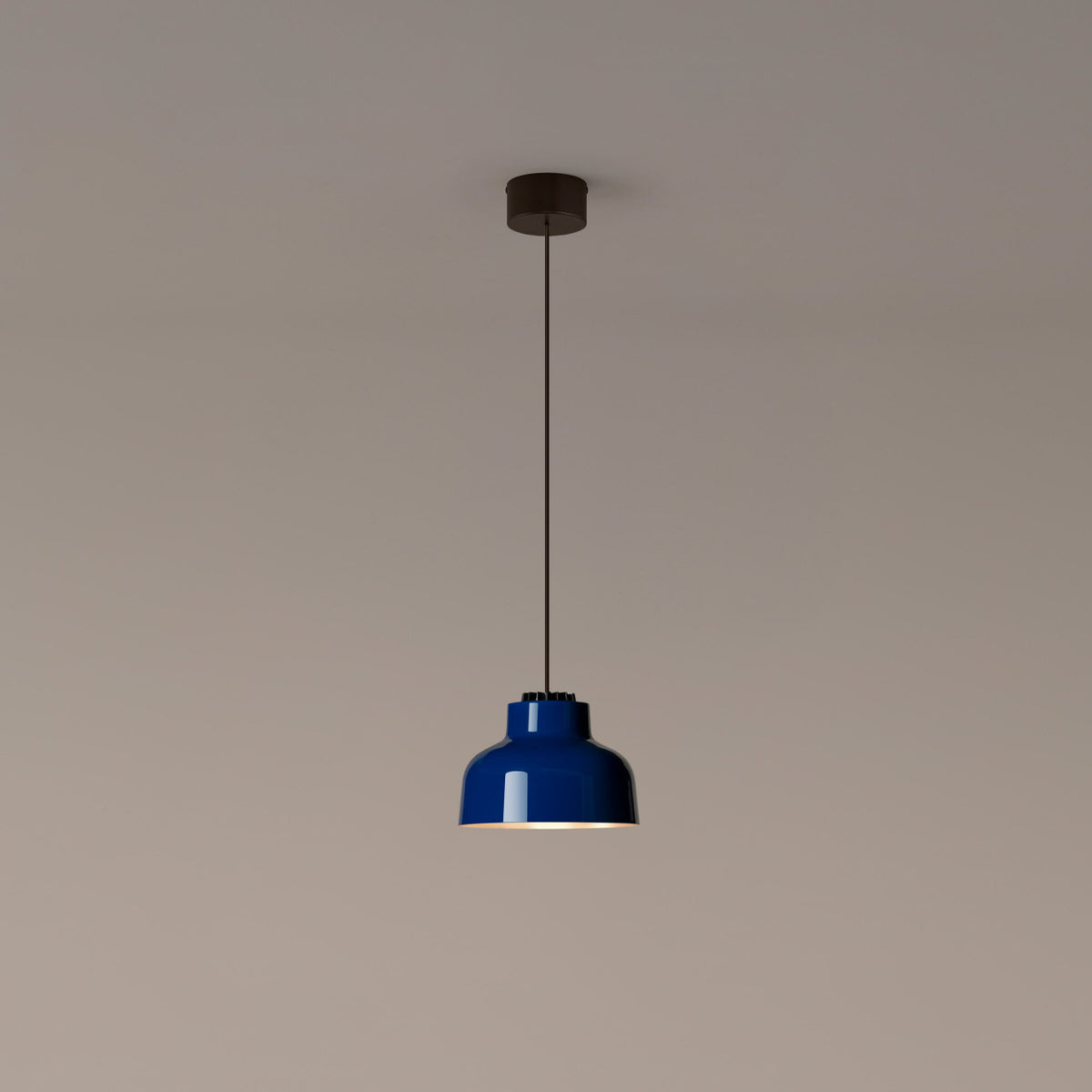 M64 Pendant