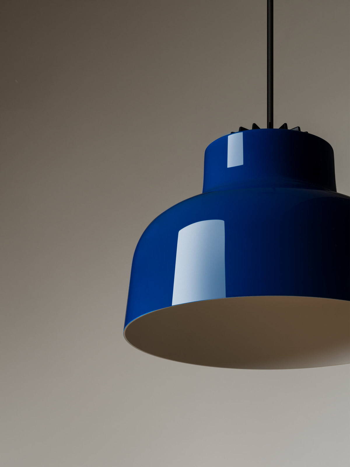 M64 Pendant
