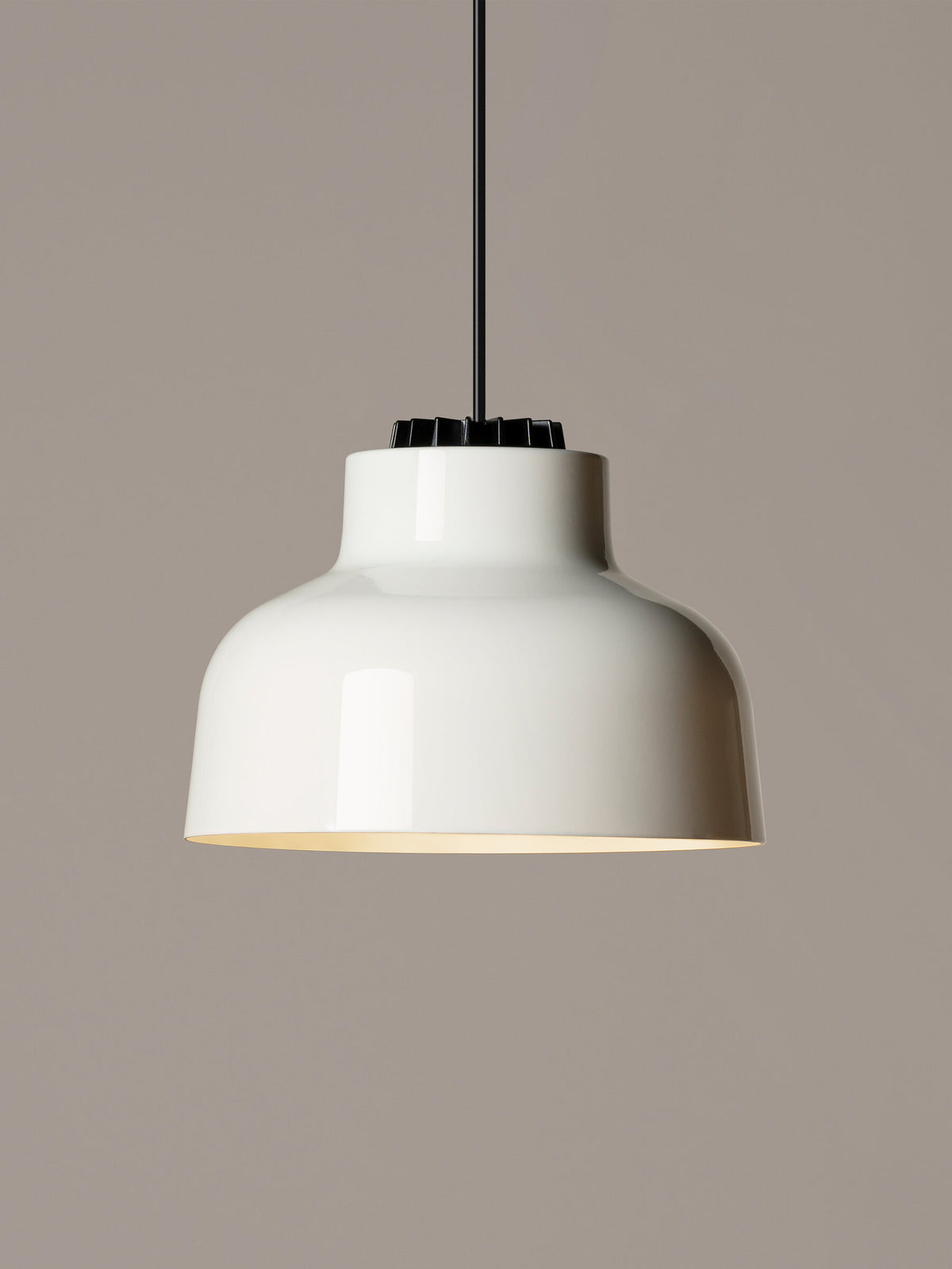M64 Pendant