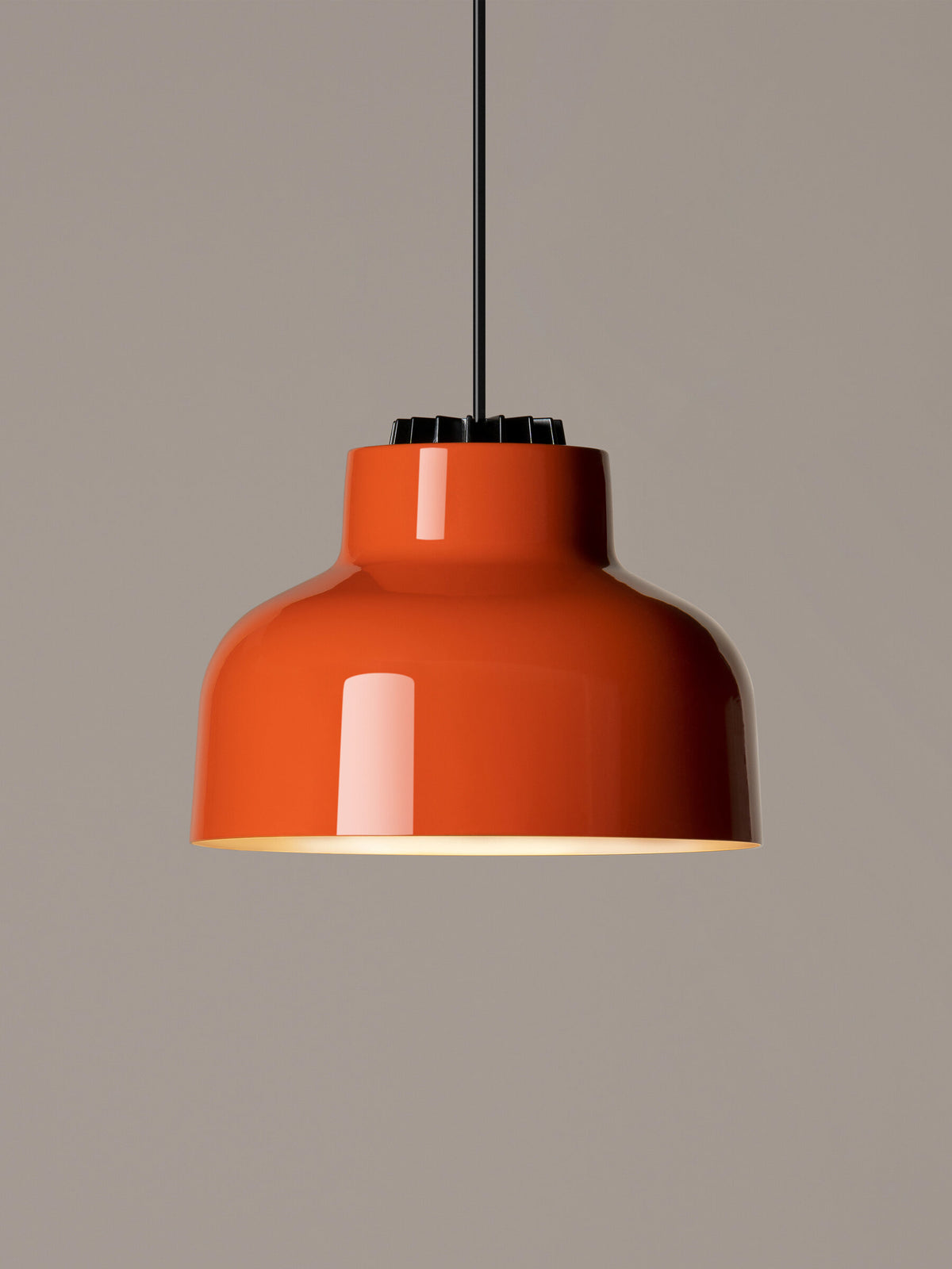 M64 Pendant