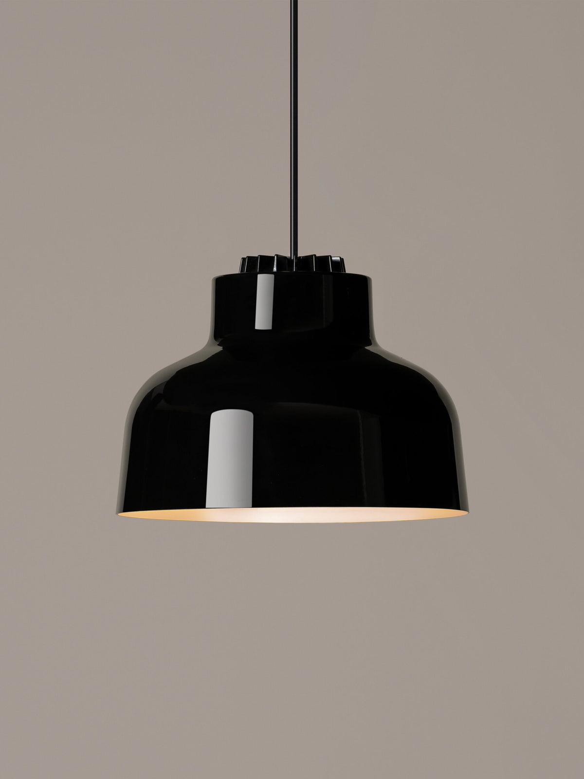 M64 Pendant