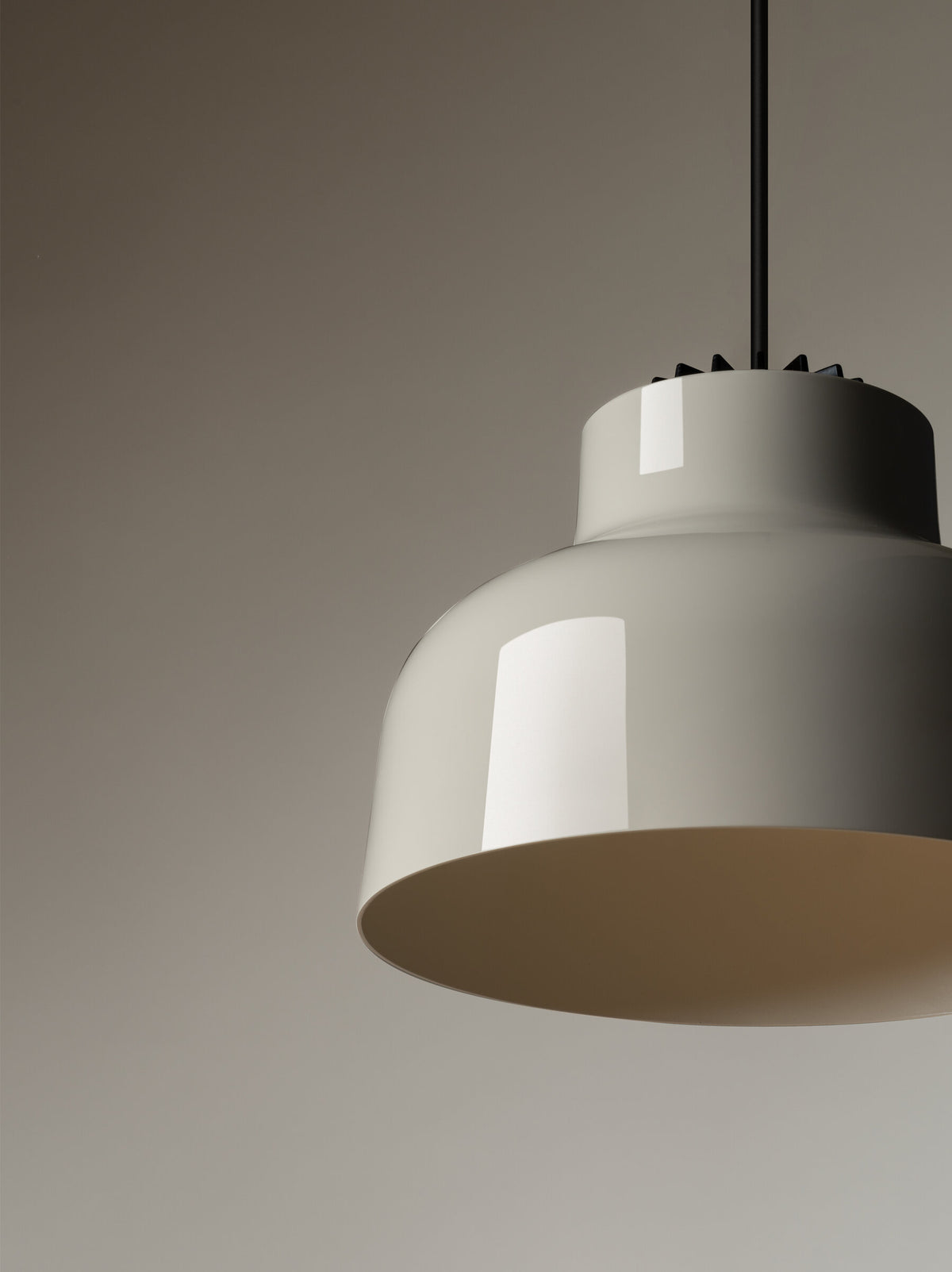 M64 Pendant