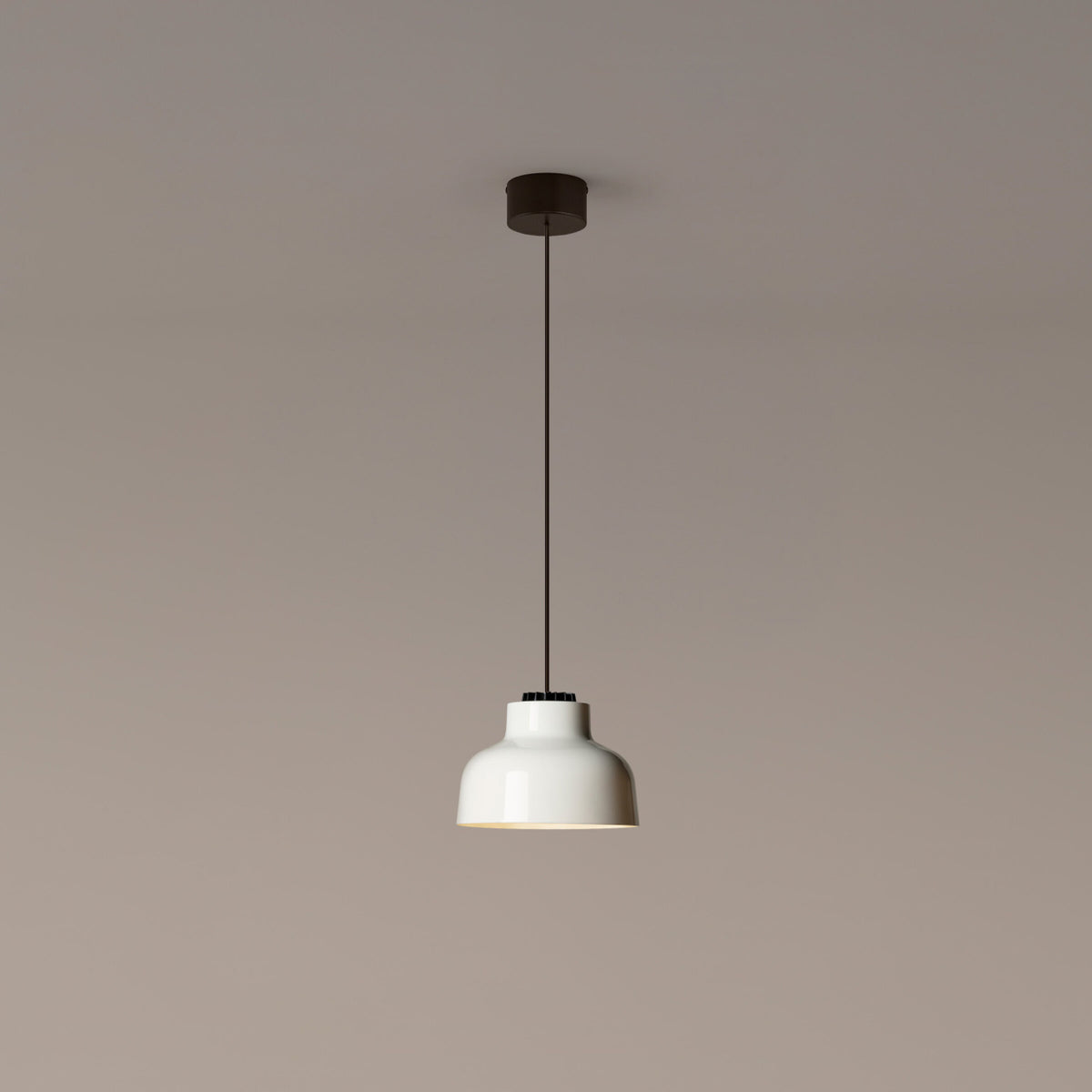 M64 Pendant