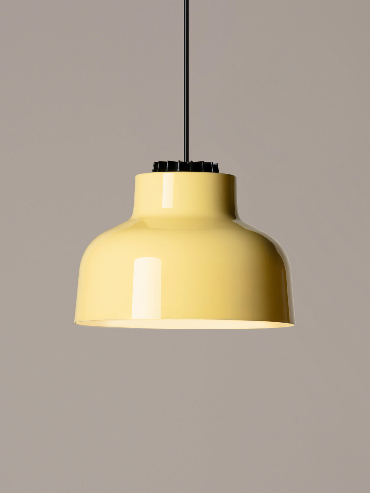 M64 Pendant