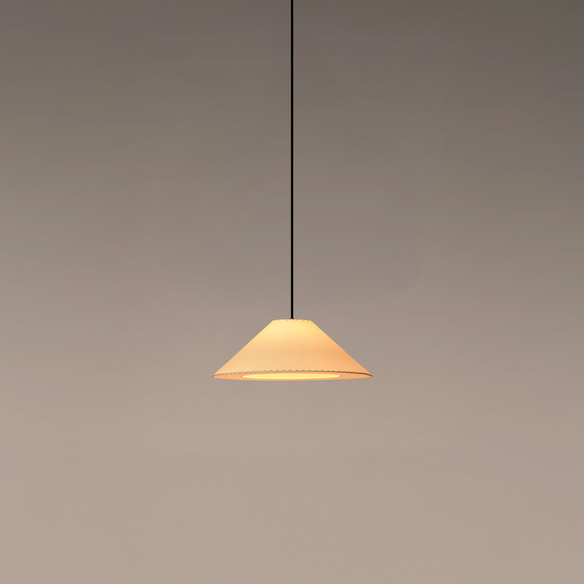 Sísísí Cónicas Planas MT5 Pendant