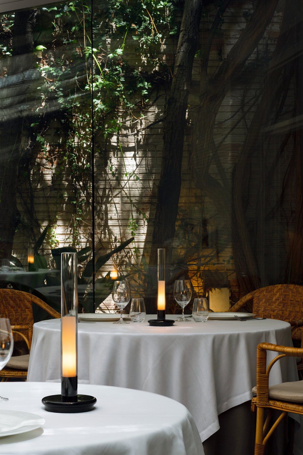 Sylvestrina Table