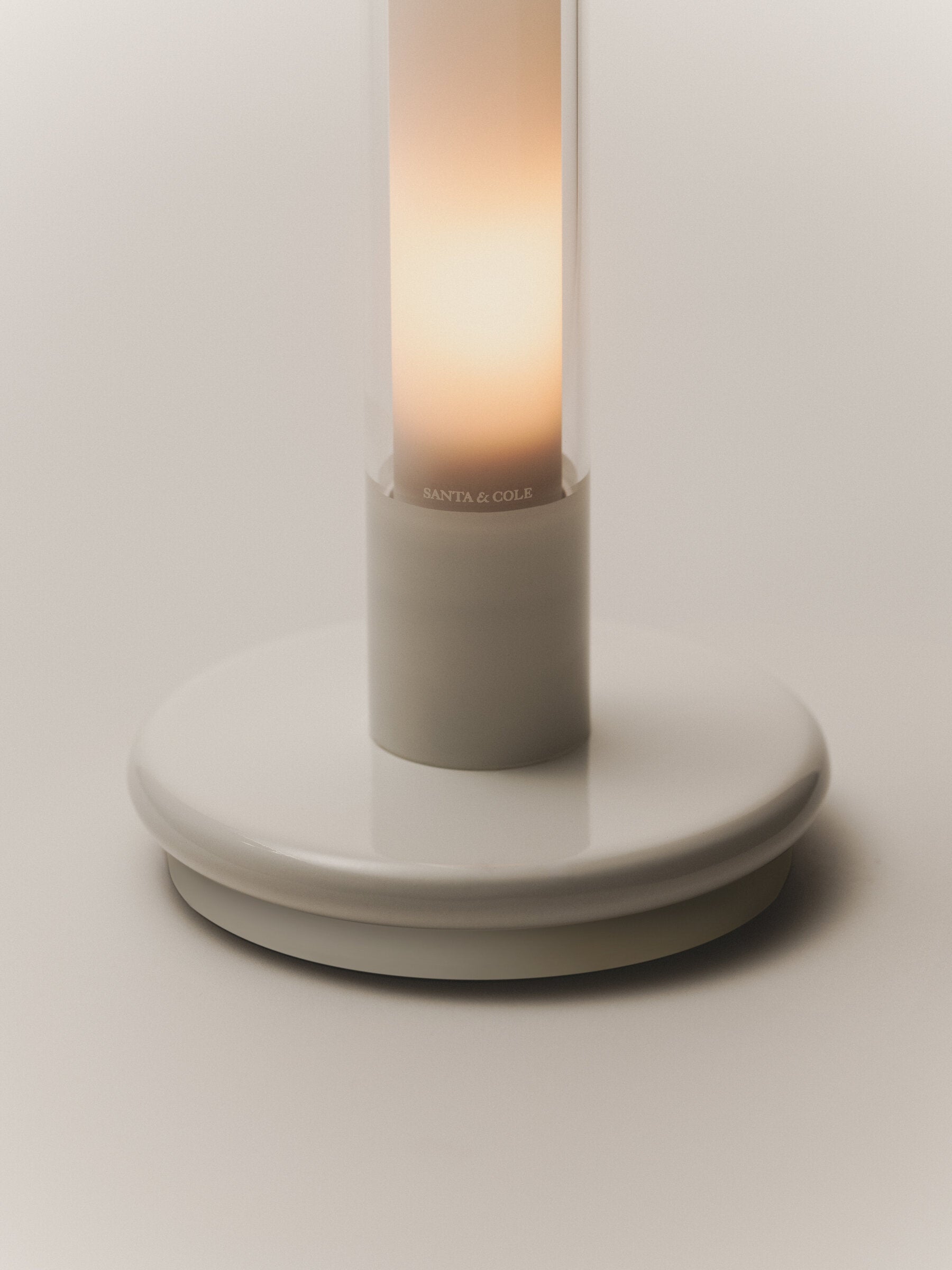 Sylvestrina - stolní lampa - Santa Cole