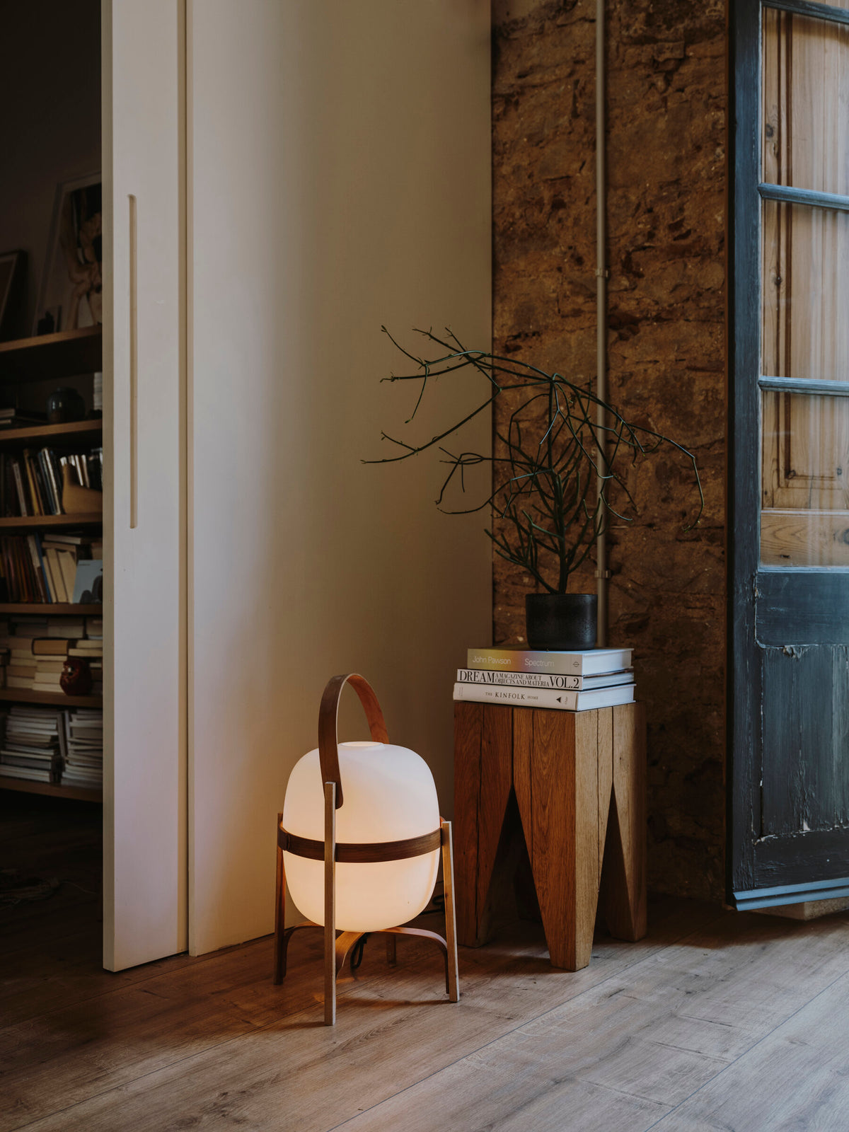 Cesta Table