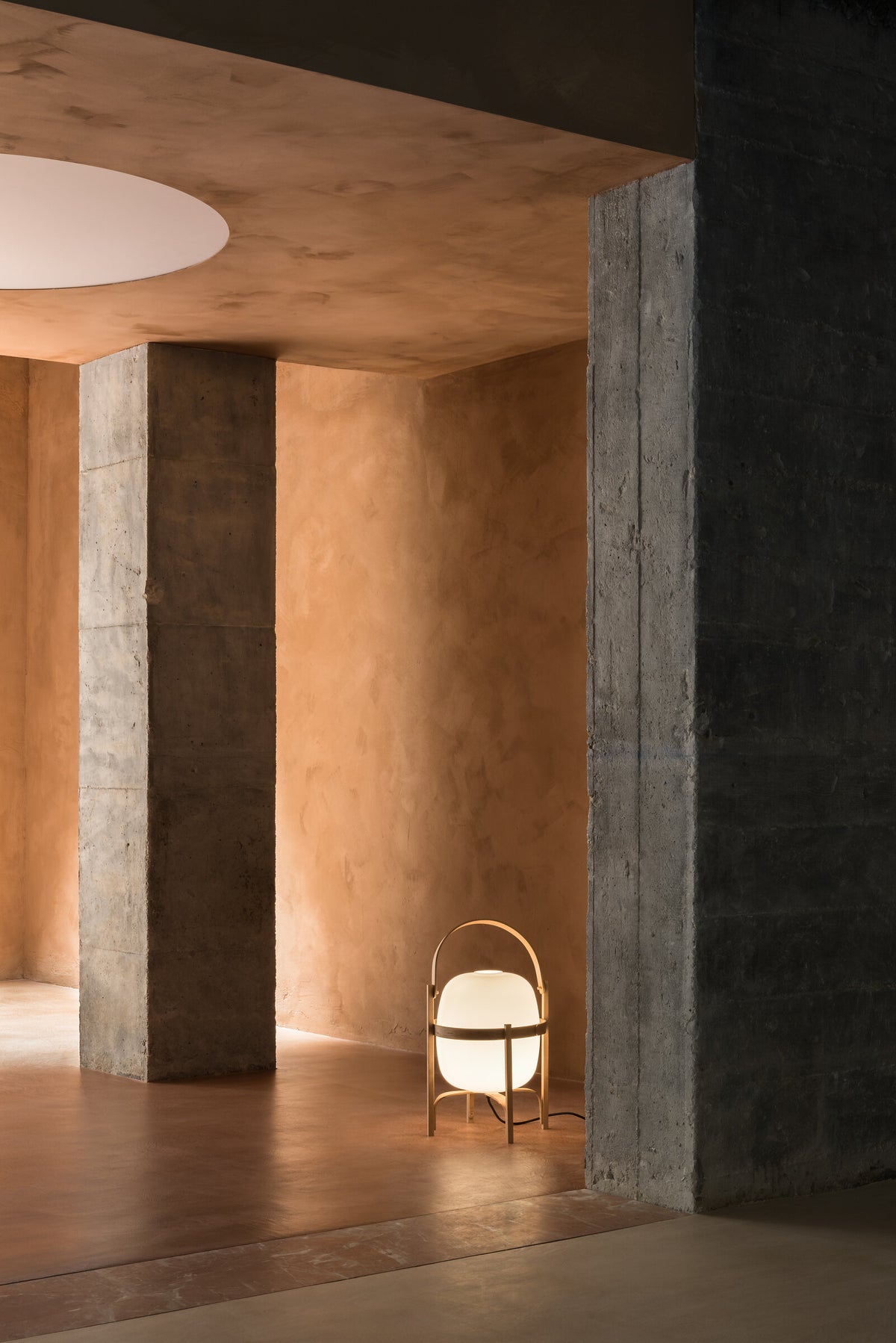 Cesta Table