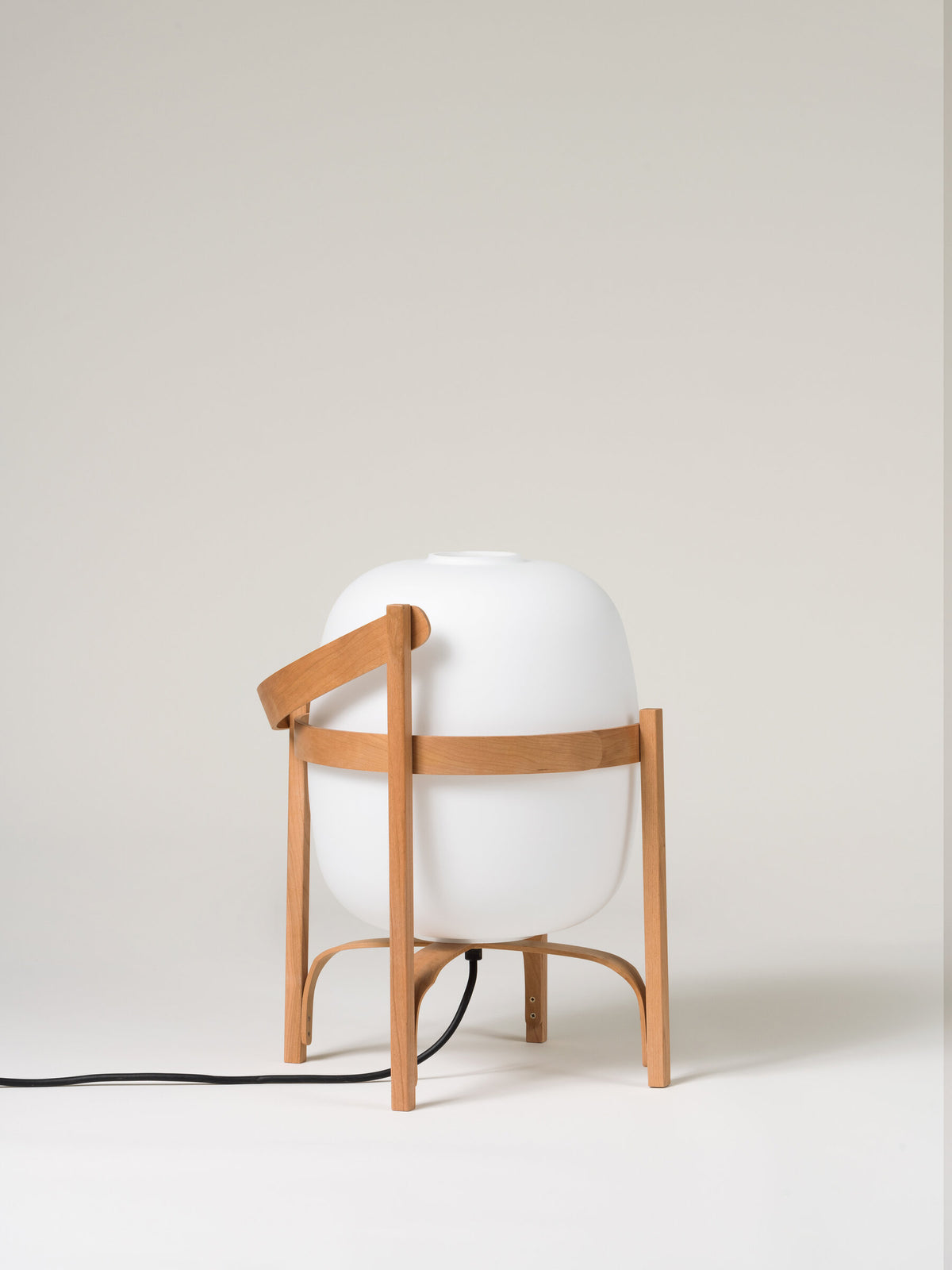 Cesta Table