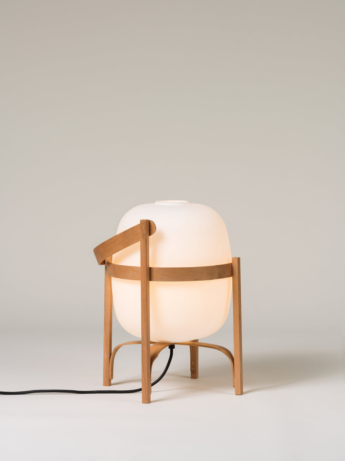 Cesta Table