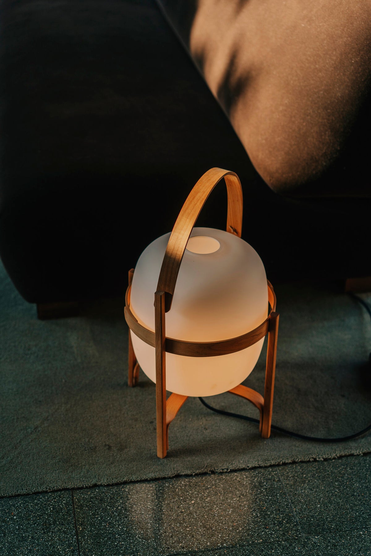 Cesta Table