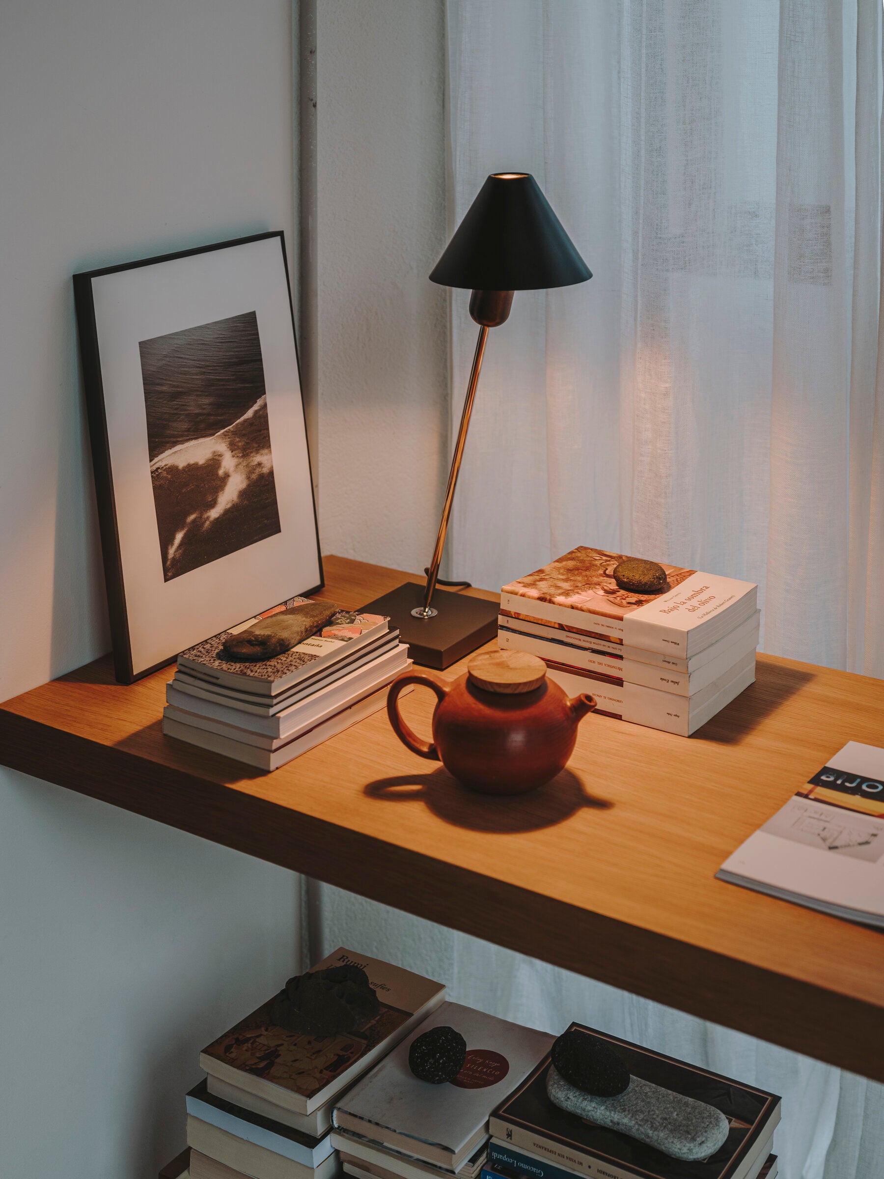Gira Table
