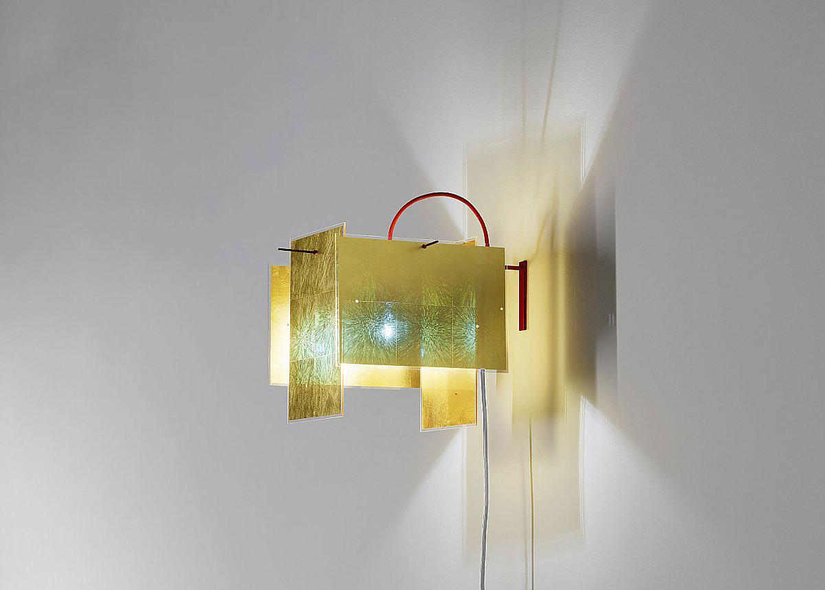 24 Karat Blau Wall