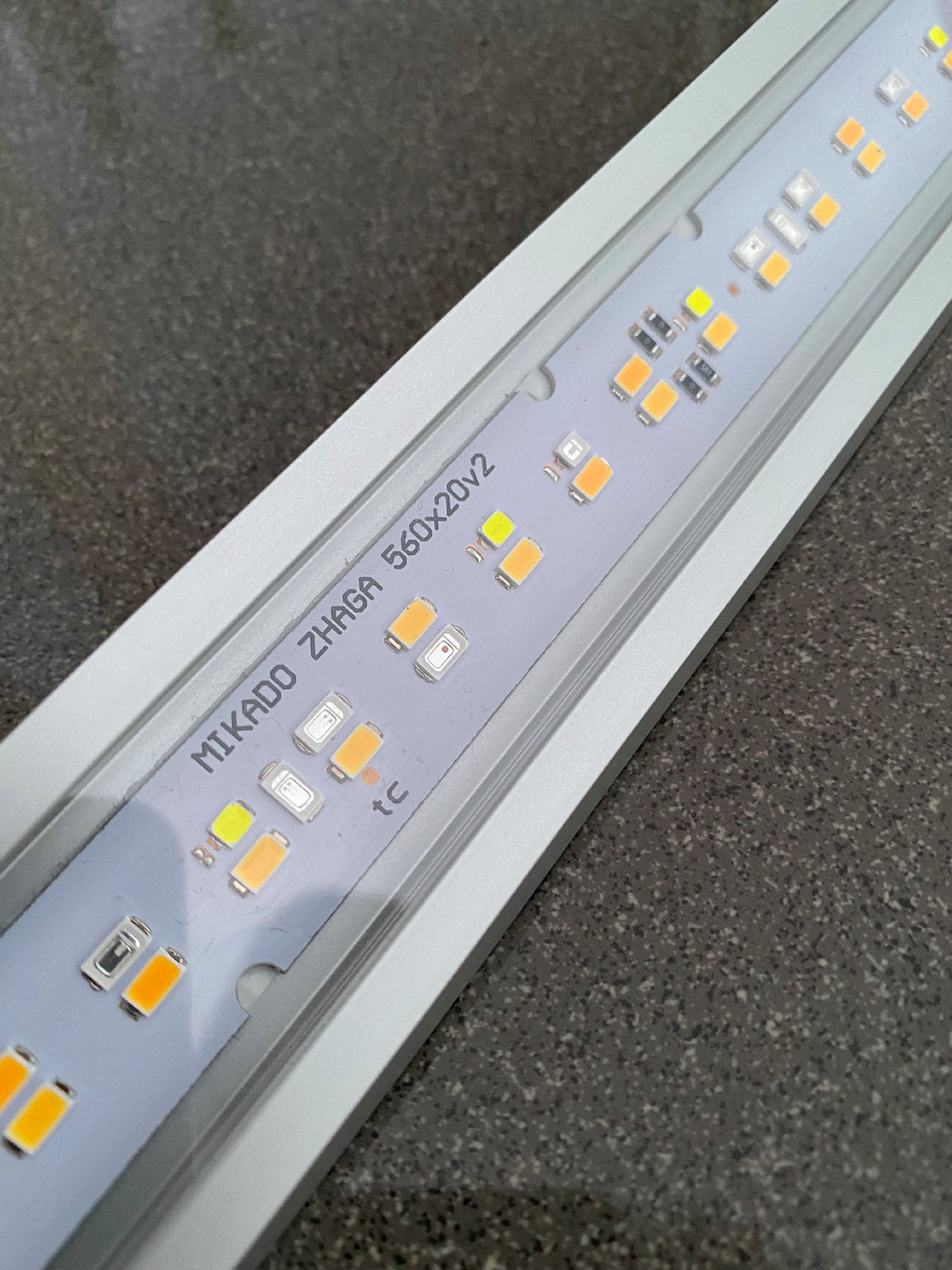 Lineární LED 30/60 nepřímé svítidlo Pro