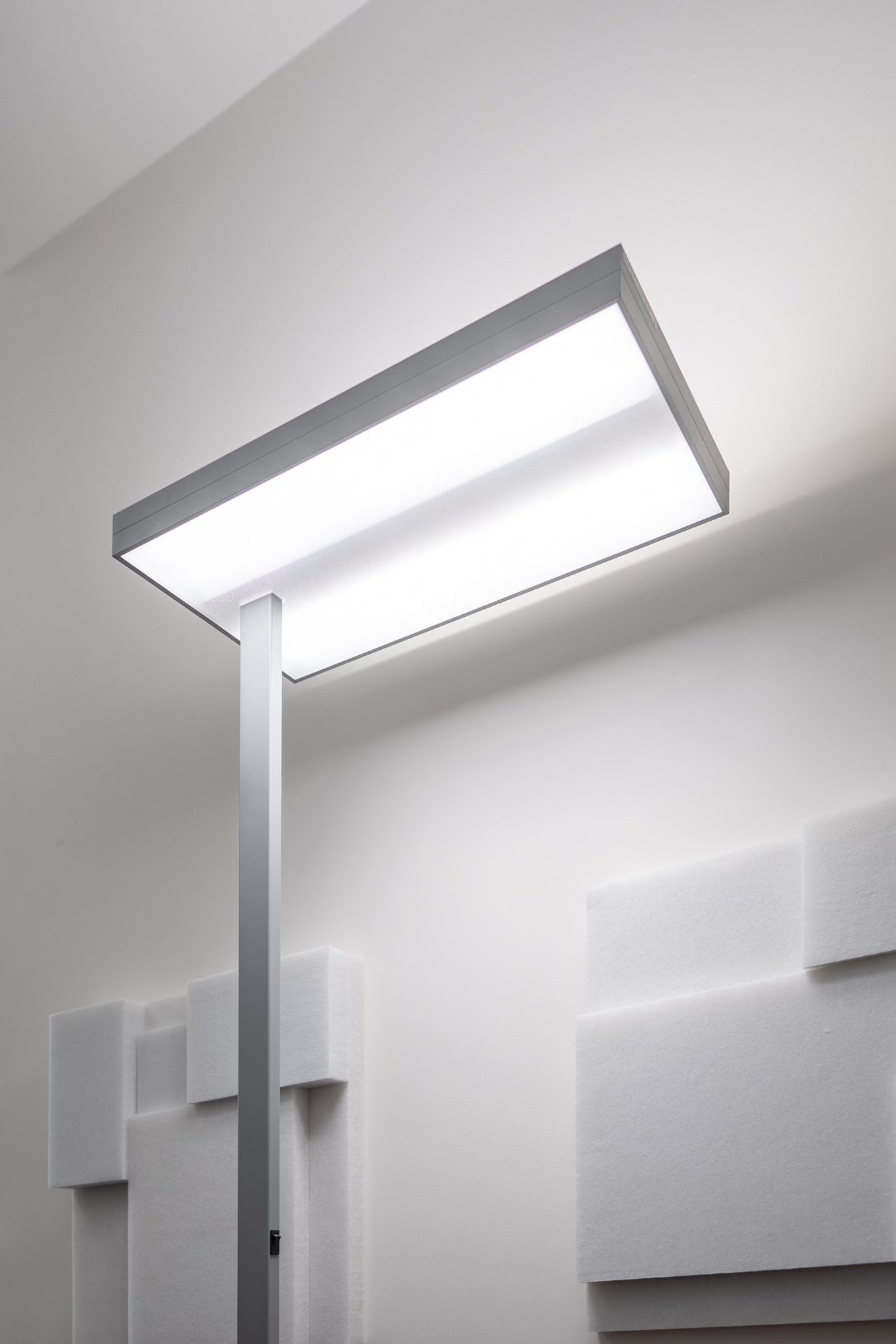 Pro TERRA stojací plnospektrální prokognitivní LED lampa