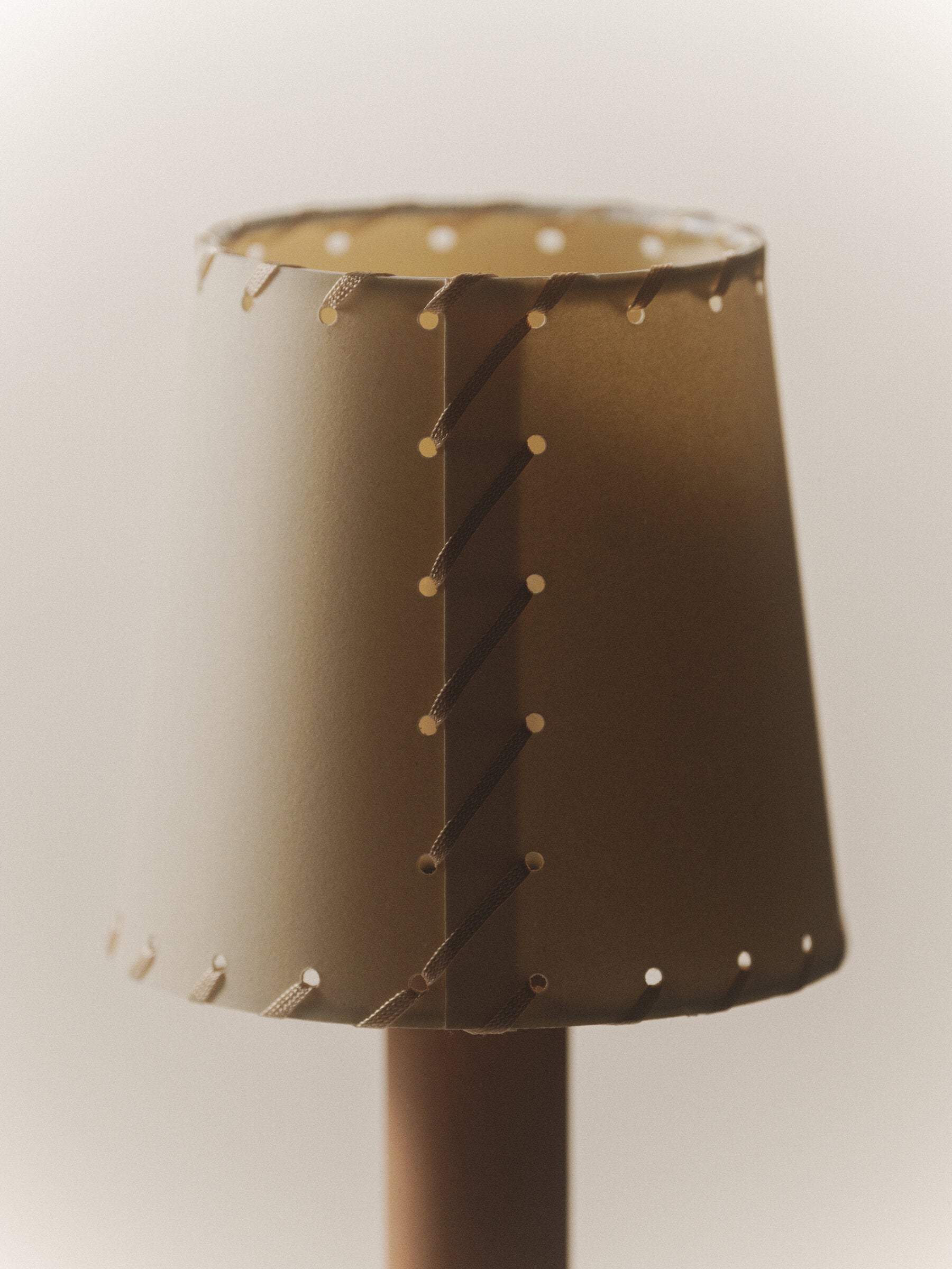 Básica Mínima Batería - stolní lampa - Santa Cole