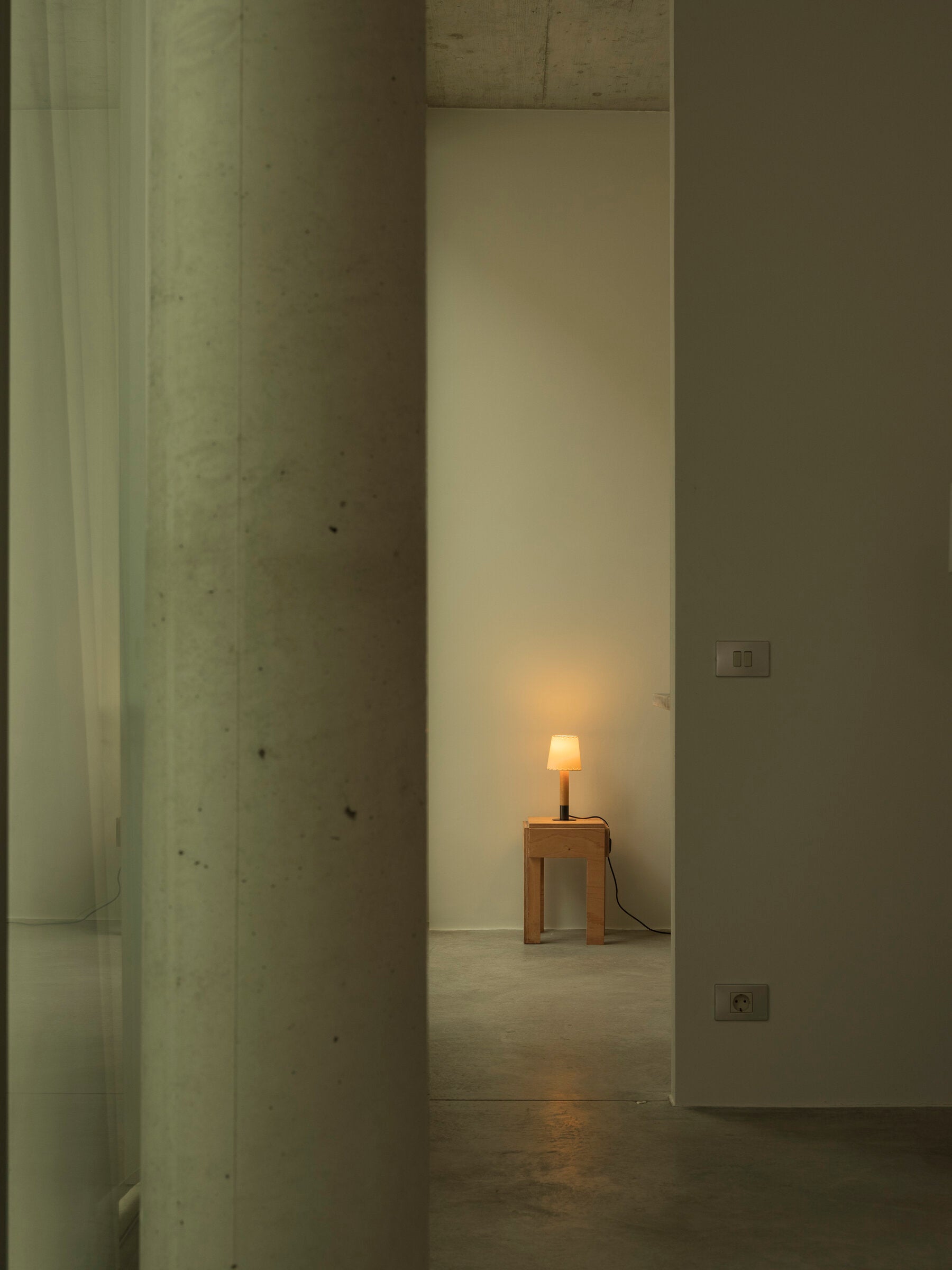 Básica Mínima - stolní lampa - Santa Cole