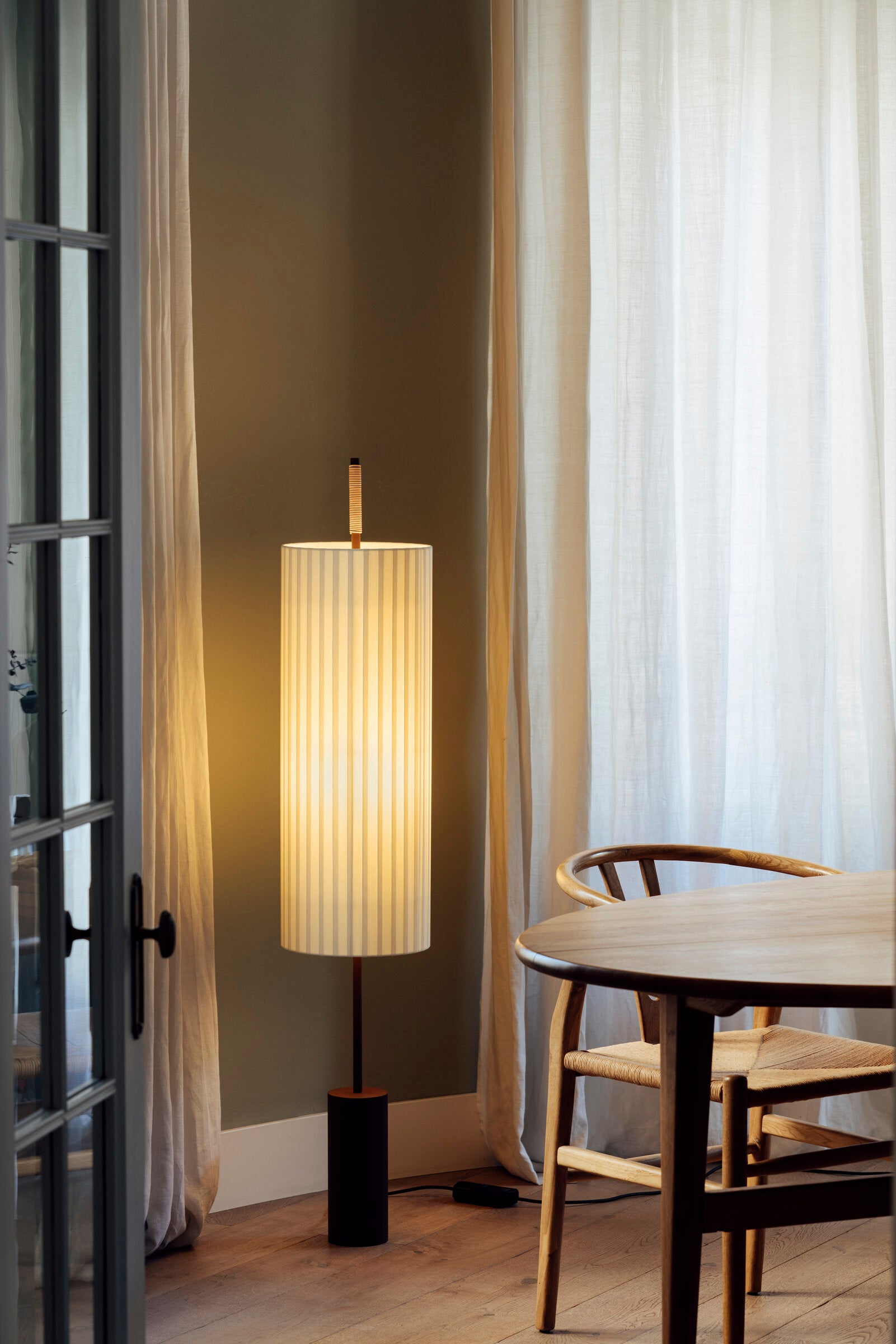 Dórica - stojací lampa - Santa Cole
