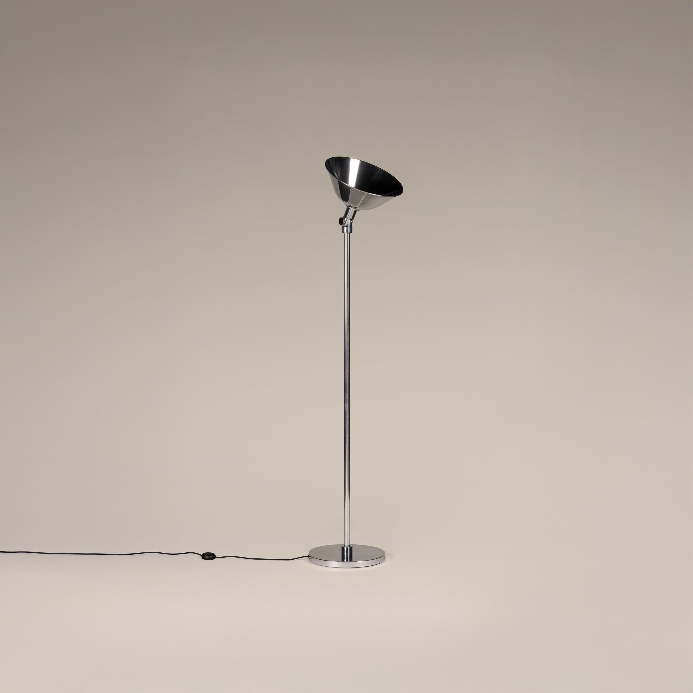 GATCPAC - stojací lampa - Santa Cole