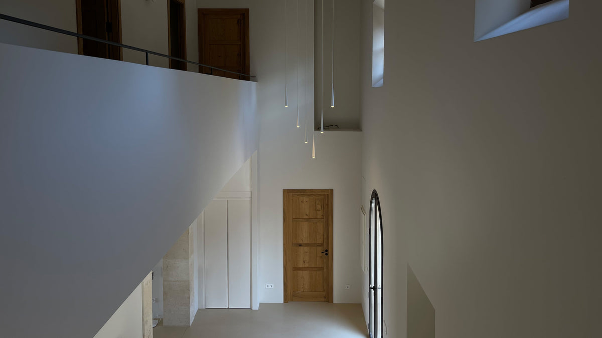 Niceone Chandelier GRAU – White v interiéru na Mallorce