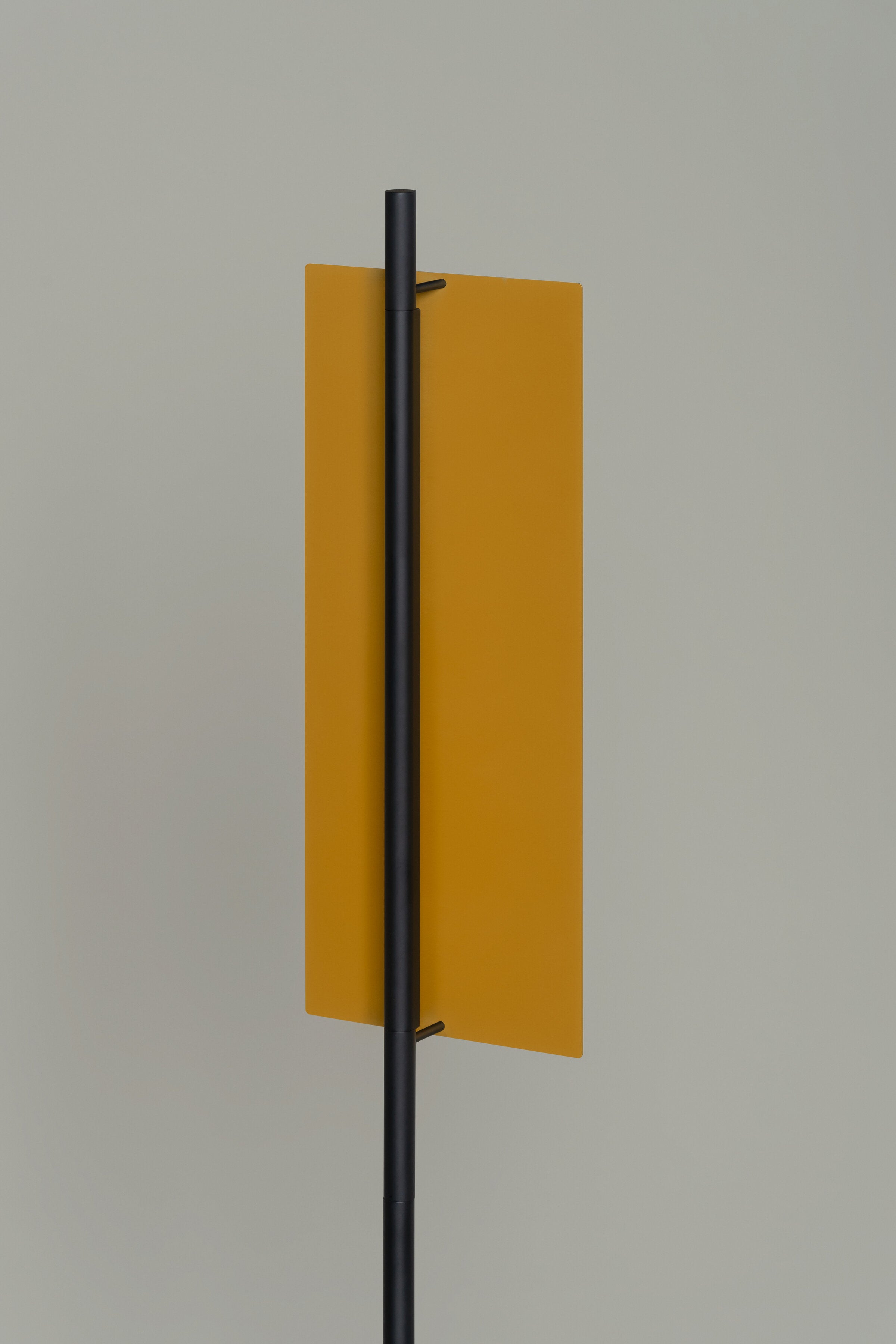 Lámina Dorada 45 - stojací lampa - Santa Cole